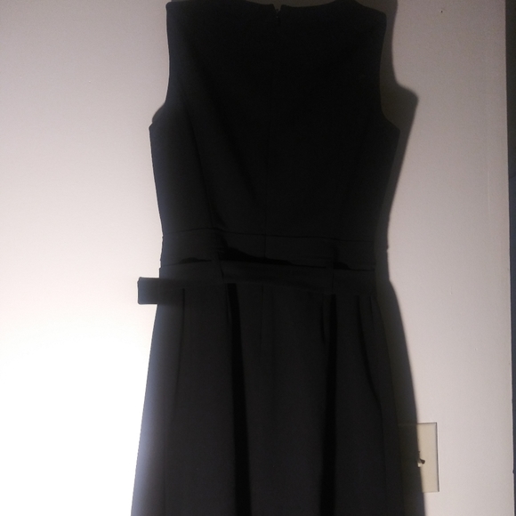 Dress - Picture 2 of 5